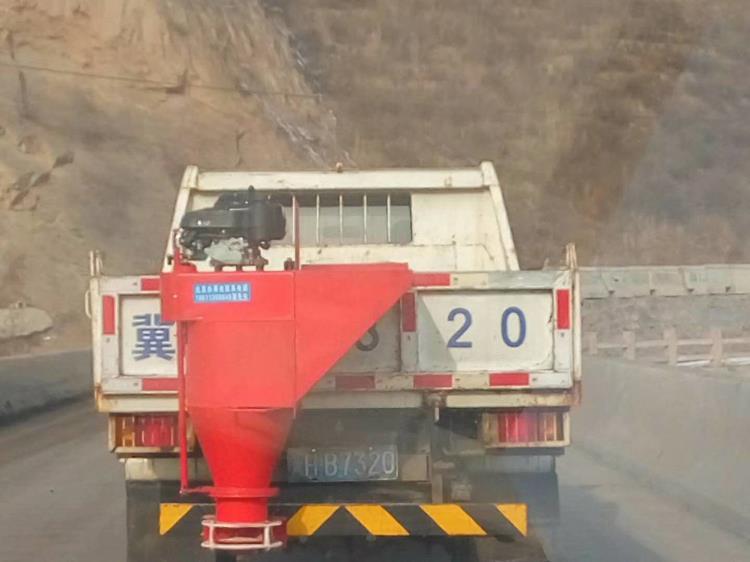 小型車載式融雪劑撒布機(jī)路面除冬季撒鹽機(jī)